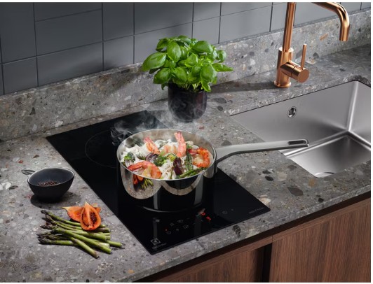 Electrolux - 300 Serisi  30 cm İndüksiyonlu Vitroseramik Ankastre Ocak
