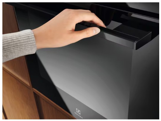 Electrolux - 300 Serisi Convection AquaClean Temizleme Sistemli 65 lt Siyah Ankastre Fırın