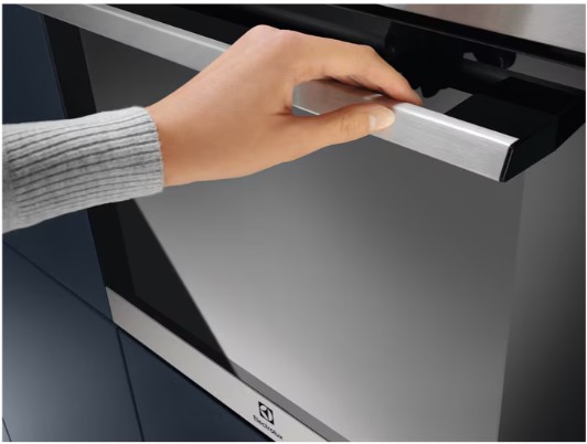 Electrolux - 300 Serisi Convection AquaClean Temizlik Sistemli 58 lt Inox Ankastre Fırın