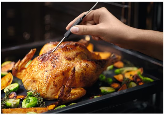 Electrolux - 600 Serisi SteamBake Buhar Destekli Katalitik ve AquaClean Temizlik Sistemli Wi-Fi 72 lt Beyaz Ankastre Fırın