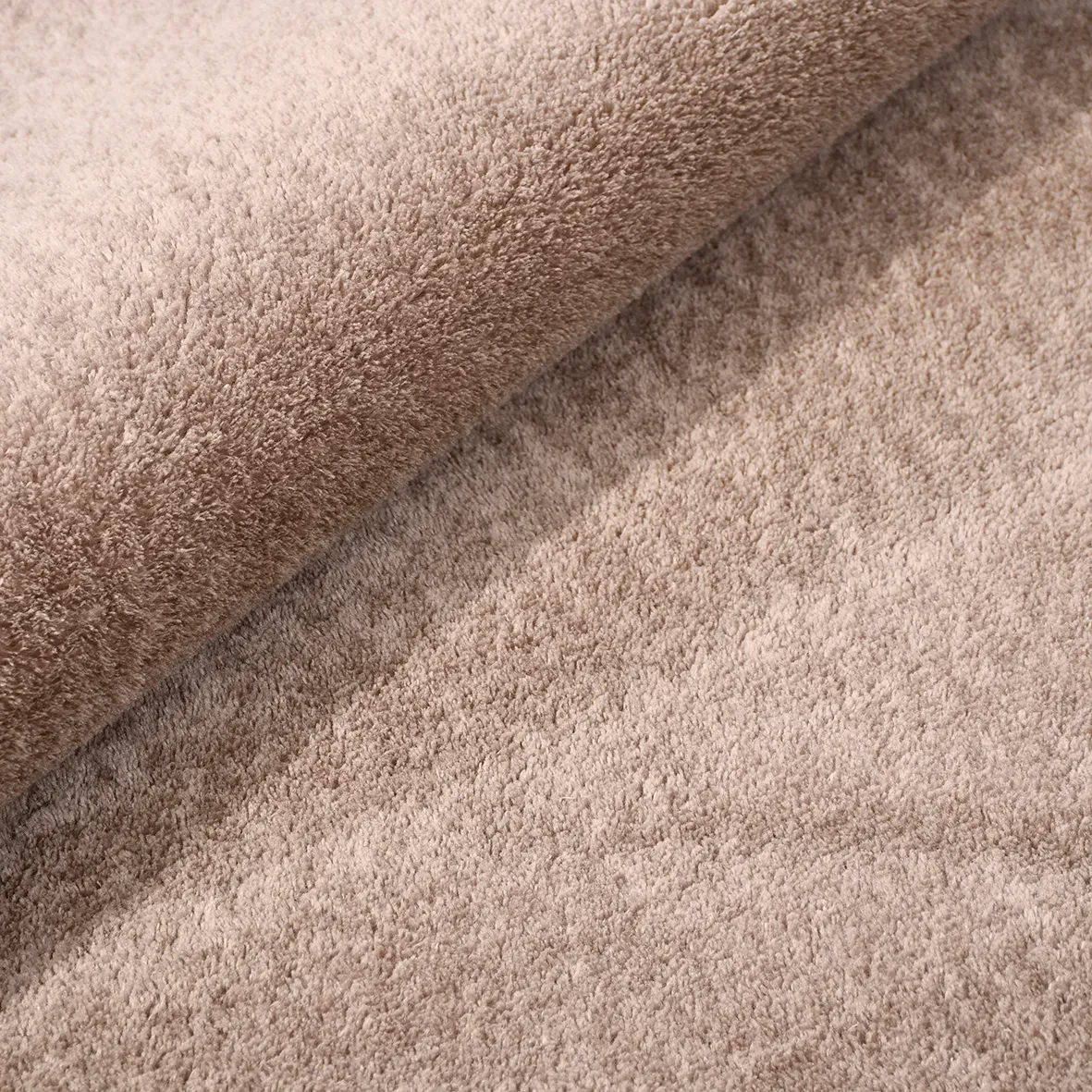 POLY Peluş Halı-Vizon -  Salon-Mutfak-Antre-Oturma Odası-Yumuşak-Kaymaz Taban-Yıkanabilir–Modern-Uygun Fiyat