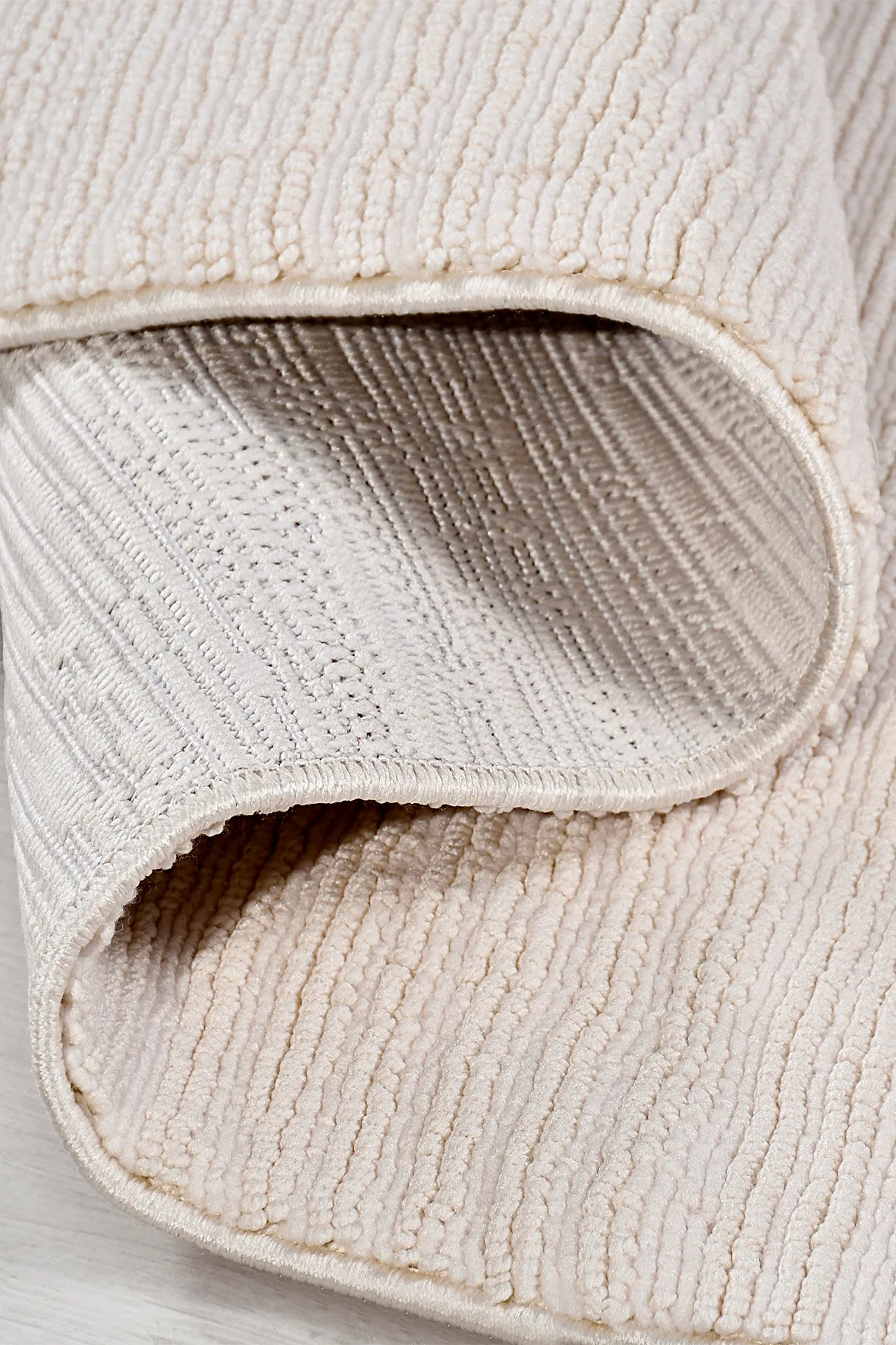 ROSA-Krem- Özel Ölçü- Oturma Odası, Koridor, Yatak Odası Halısı- Robot Süpürgeye Uyumlu-Kolay Temizlenebilir- Uygun Fiyat